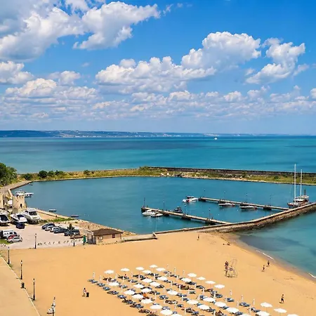 Front In Berlin * Varna